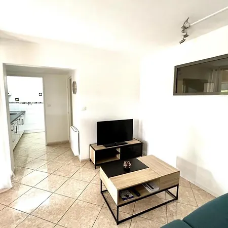 N57 Piscine Petanque Tennis Acces Apartment *